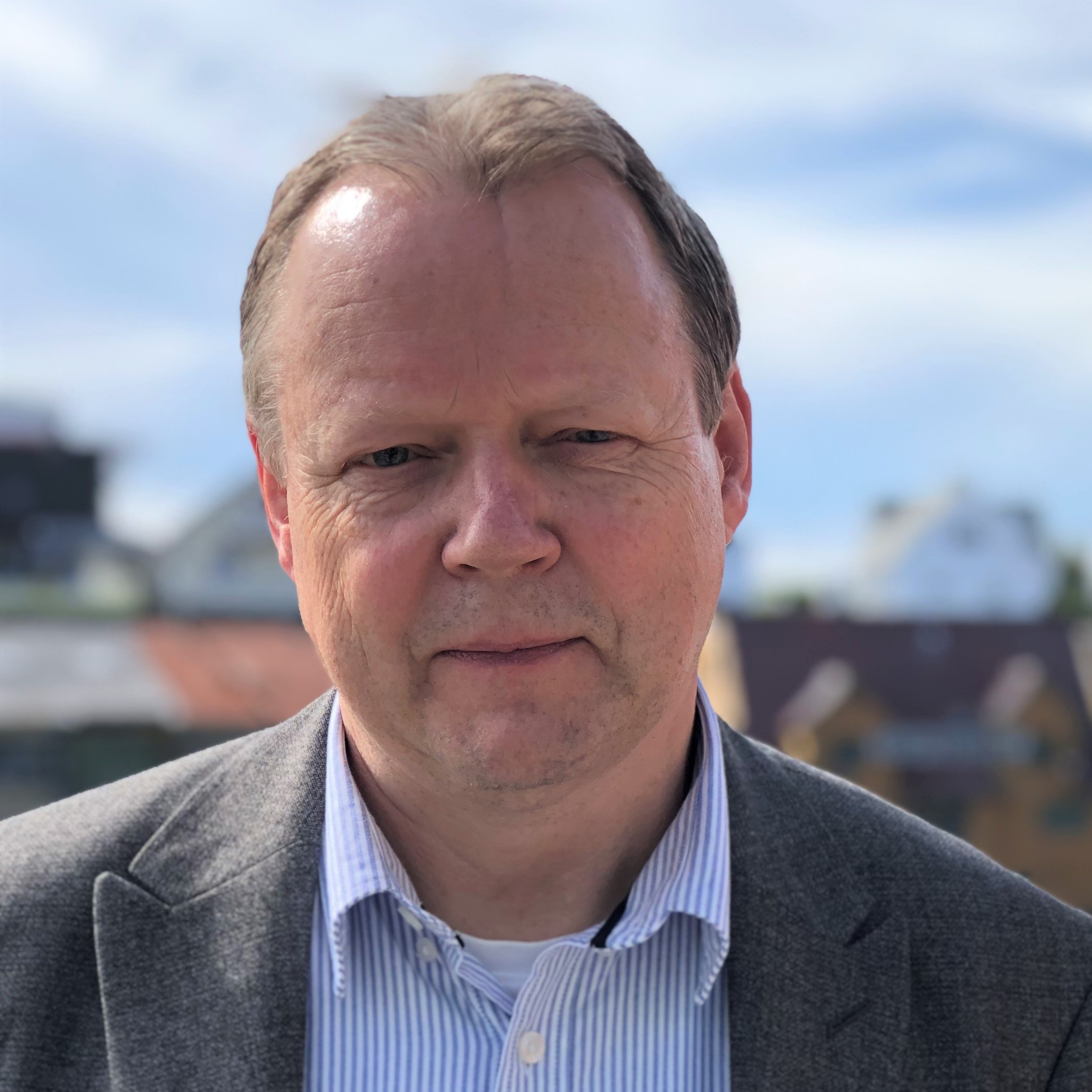 Lars Fredrik Gyland <h4>Fylkeskartsjef i Agder og prosjektleder<h4/> logo